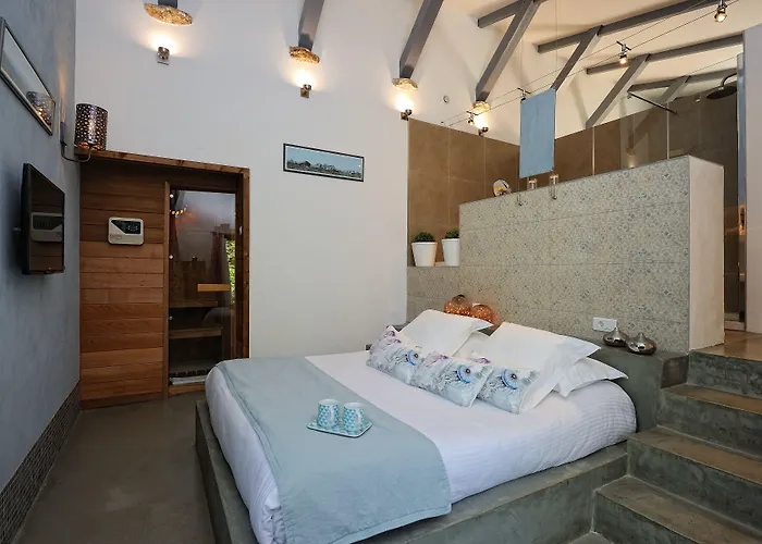 Hotell De Charme A Cheda Bonifacio (Corsica)