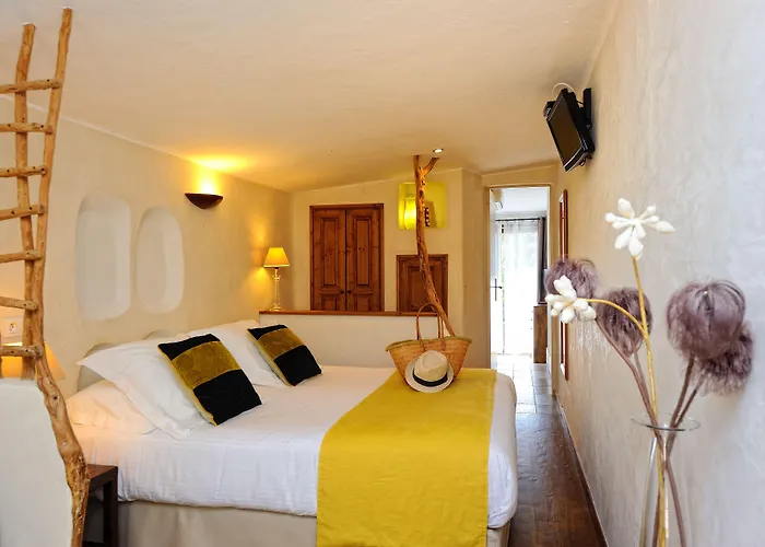 Hotell De Charme A Cheda Bonifacio (Corsica)