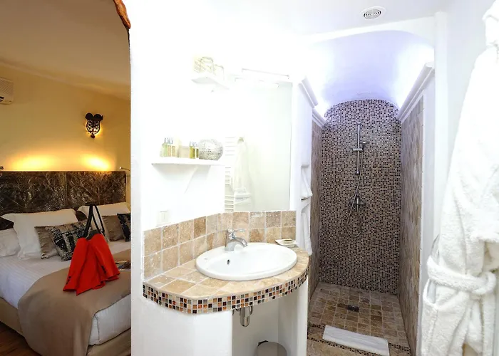 Hotell De Charme A Cheda Bonifacio (Corsica)