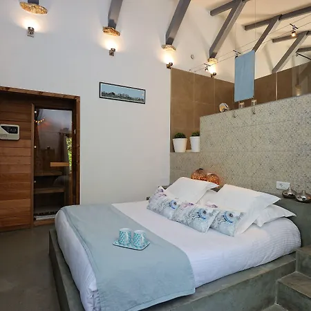 Hotel De Charme A Cheda Bonifacio (Corsica)