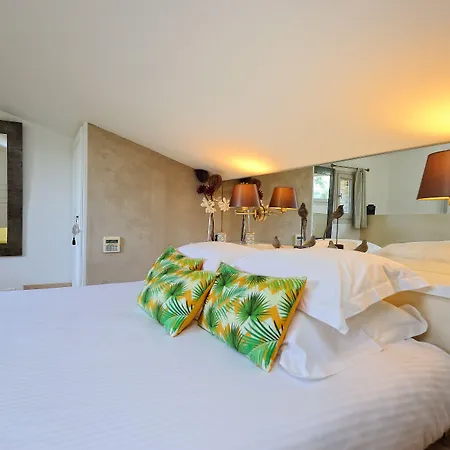 De Charme A Cheda Otel