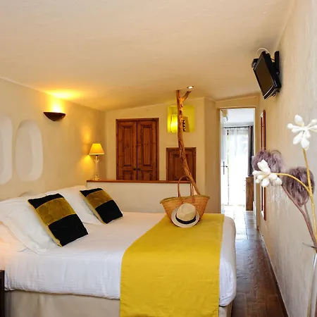 Hotel De Charme A Cheda Bonifacio (Corsica)