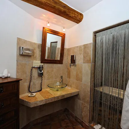 Hotel De Charme A Cheda 4*