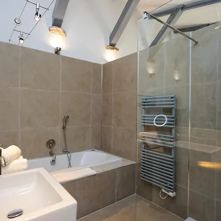 De Charme A Cheda 4*