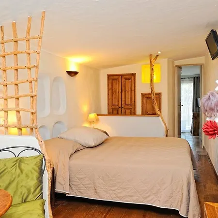 Hotell De Charme A Cheda Bonifacio (Corsica)