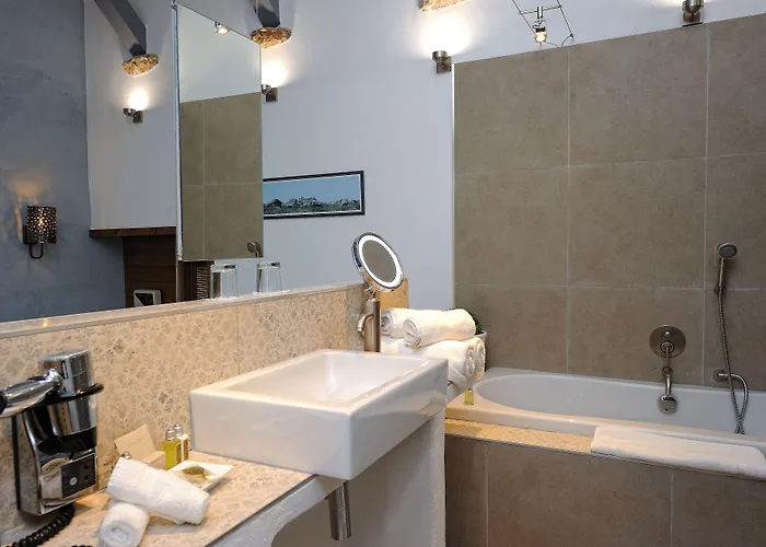 De Charme A Cheda 4*