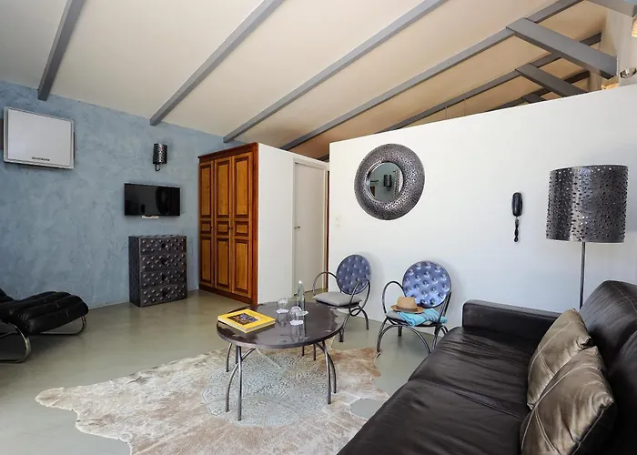 De Charme A Cheda 4*