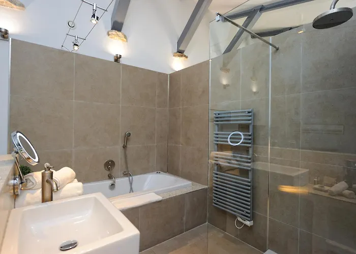 De Charme A Cheda 4*